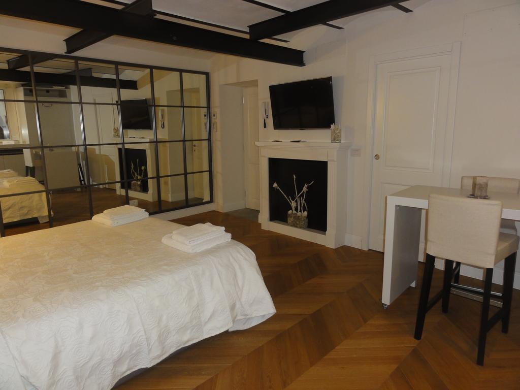 Corso In Florence Διαμέρισμα Δωμάτιο φωτογραφία
